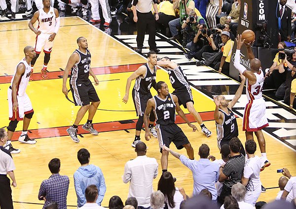 Ray Allen hits a clutch three to help Heat bury the Spurs (VIDEO) - NBC  Sports
