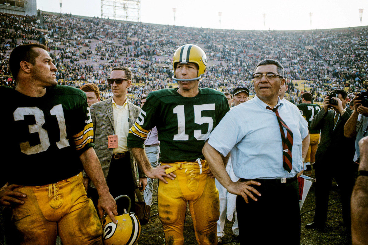 Quarterback Bart Starr vince lombardi