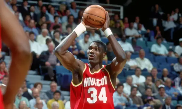 hakeem olajuwon shooting